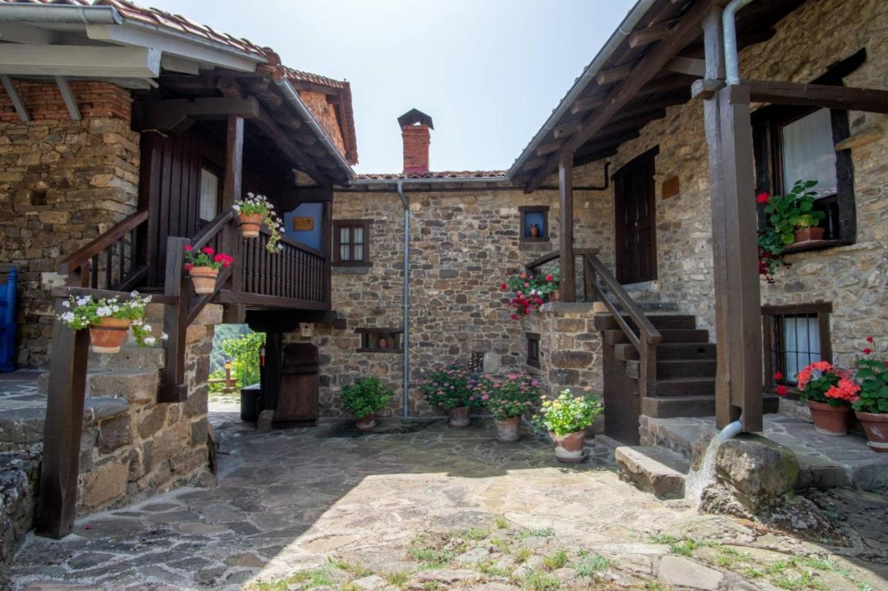 Viviendas El Barrio Cabezon de Liebana Exterior photo